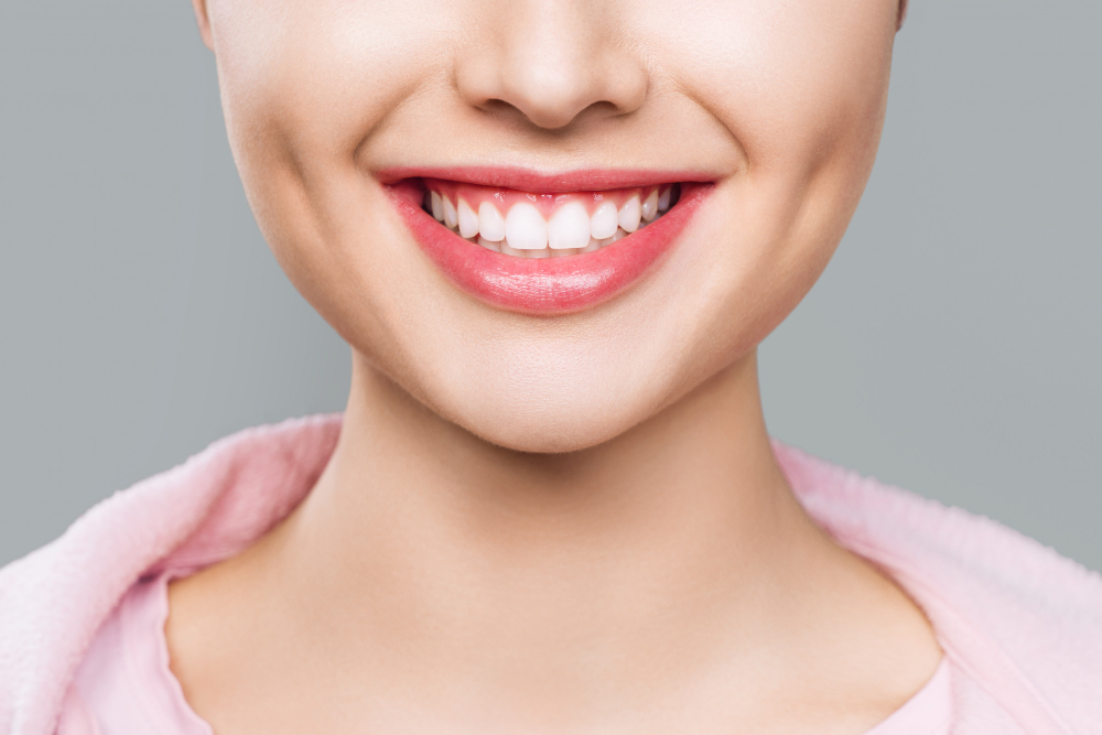 closeup-smile-with-white-healthy-teeth